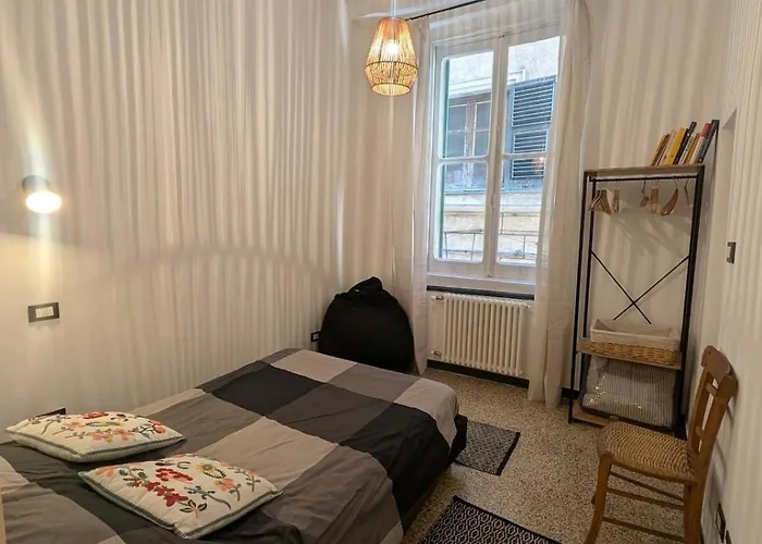 Apartment Sara A Genova, Very Central, Where History Is The Protagonist *